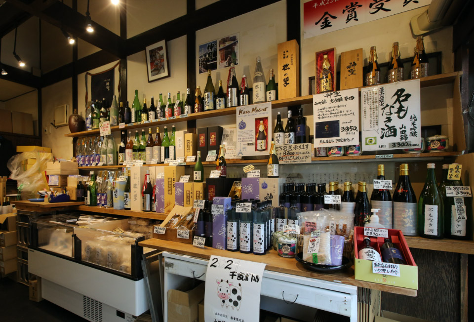 神聖 酒蔵直売店03